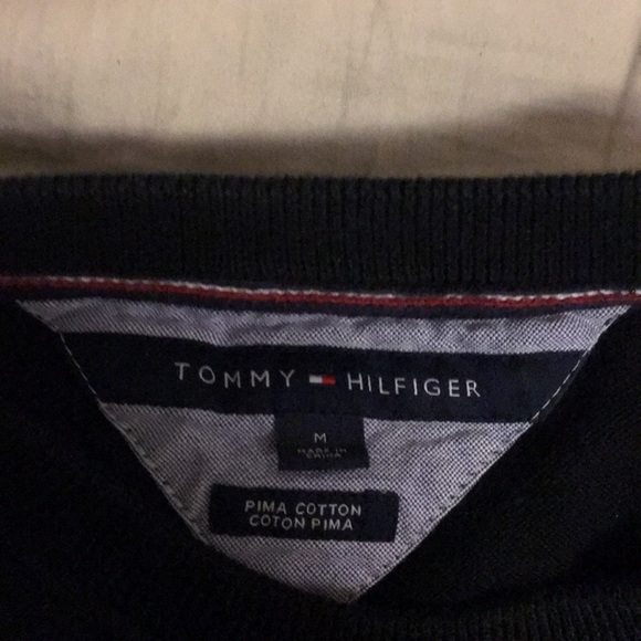 Black Tommy Hilfiger crewneck - Picture 3 of 3